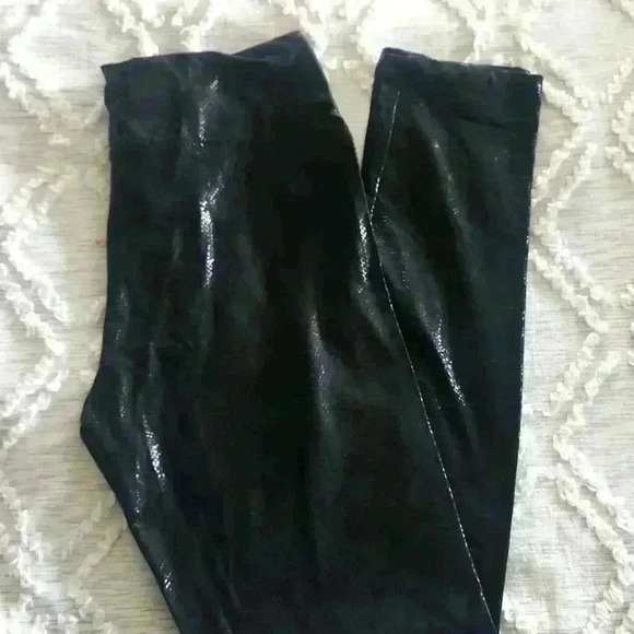 Shinestar Snake Print Leggings - Picture 4 of 7